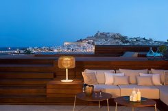 Luxury accommodation service Ibiza